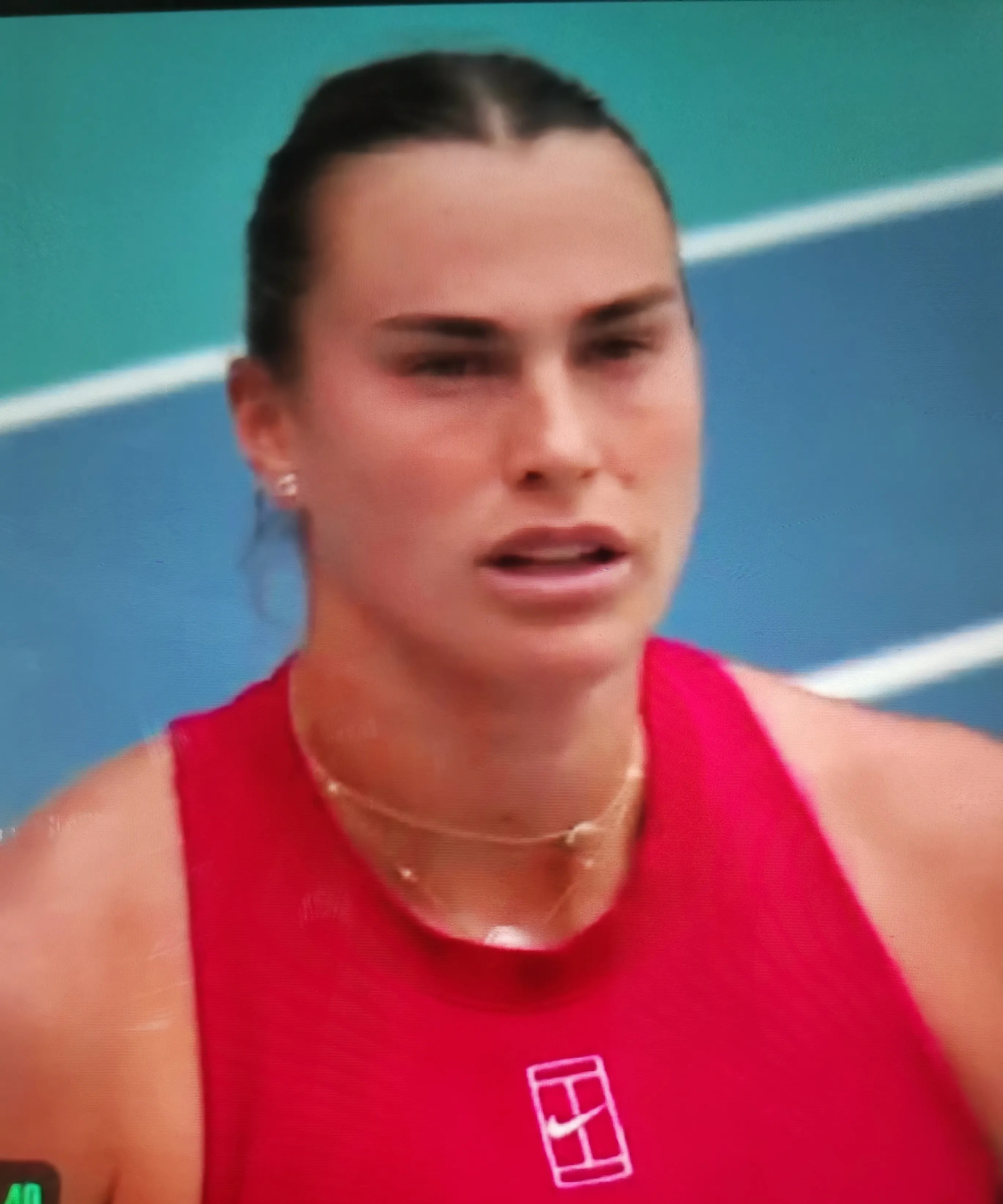 aoa体育直播-哥伦比亚女子网球队继续出色表现，勇夺冠军