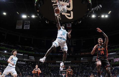 黄蜂惨败魔术,遭遇四连败的简单介绍 黄蜂惨败魔术,遭遇四连败的简单介绍